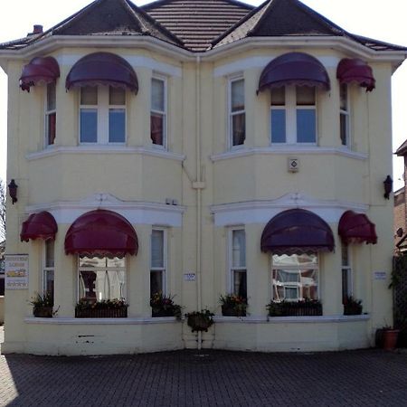 Hunters Lodge Guest House Southampton Bagian luar foto