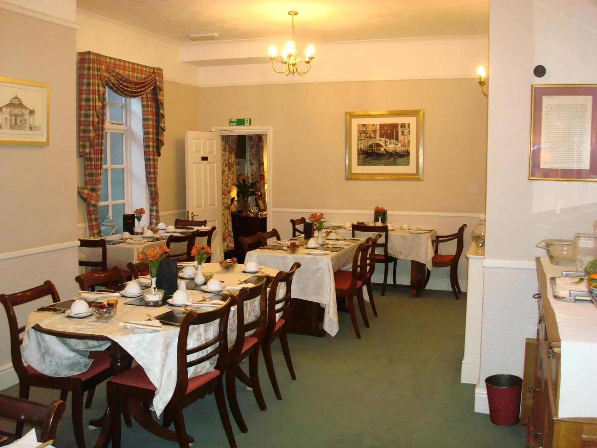 Hunters Lodge Guest House Southampton Bagian luar foto