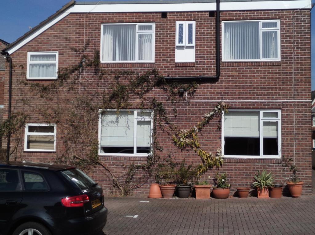 Hunters Lodge Guest House Southampton Bagian luar foto
