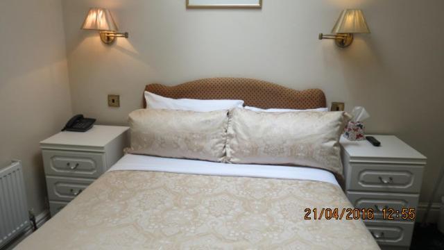Hunters Lodge Guest House Southampton Bagian luar foto