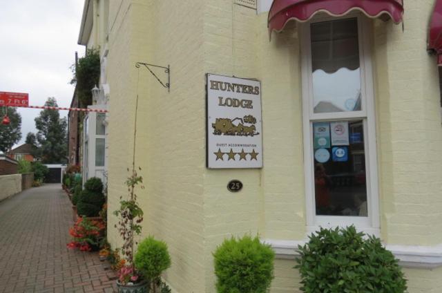 Hunters Lodge Guest House Southampton Bagian luar foto
